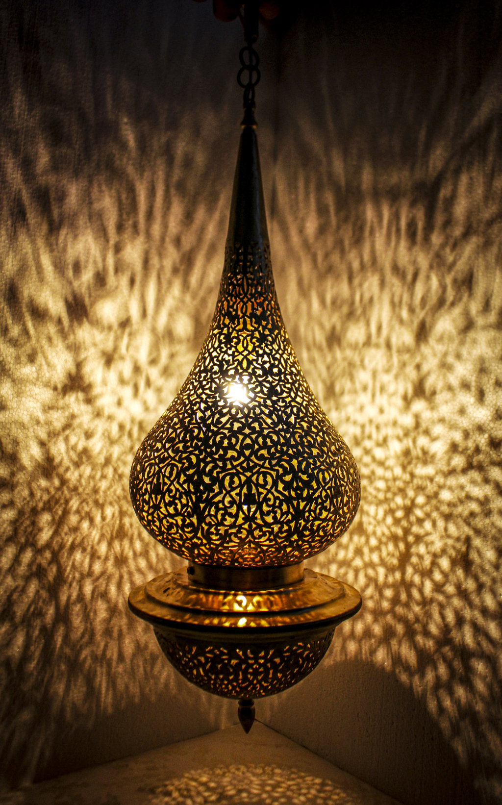 Schöne Messinglampe