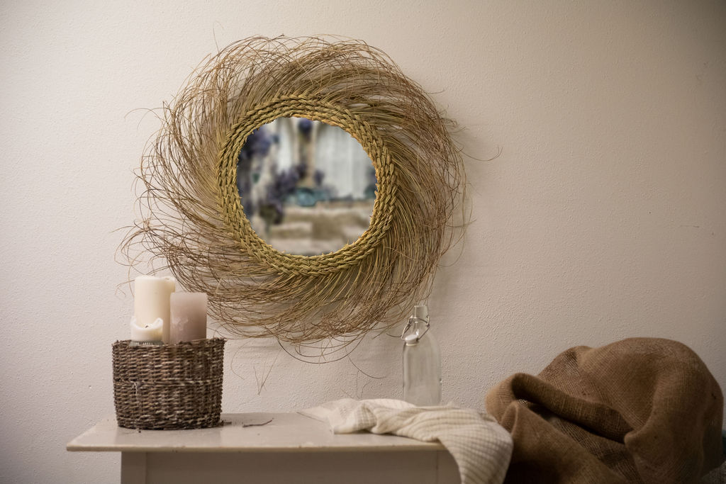 Spiegel aus Palmenblätter