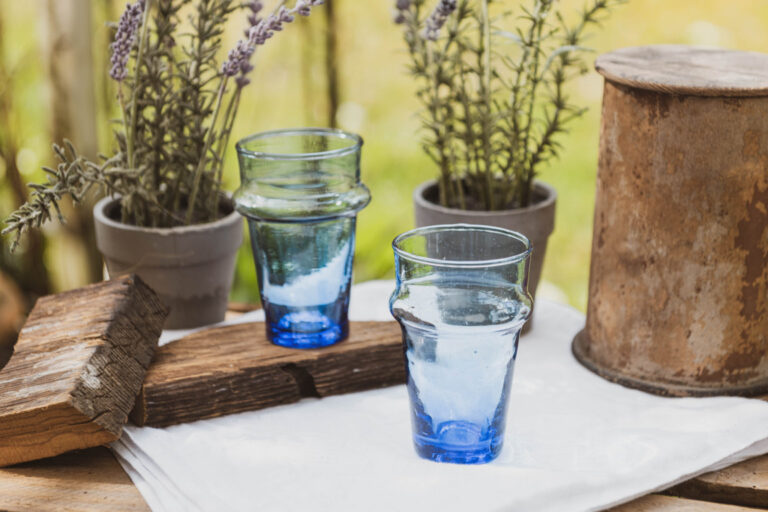 Verre Beldi aus recyceltem Glas (blau)